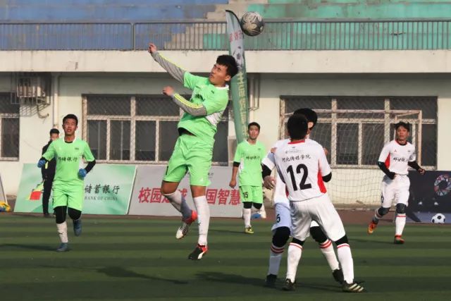 媒体人谈周琦代表四川打全运:自由身 价高者得